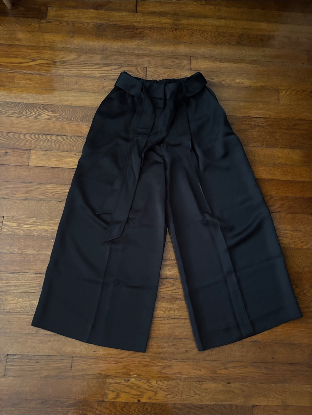 Club Monaco Kora Wide Leg Black Culottes